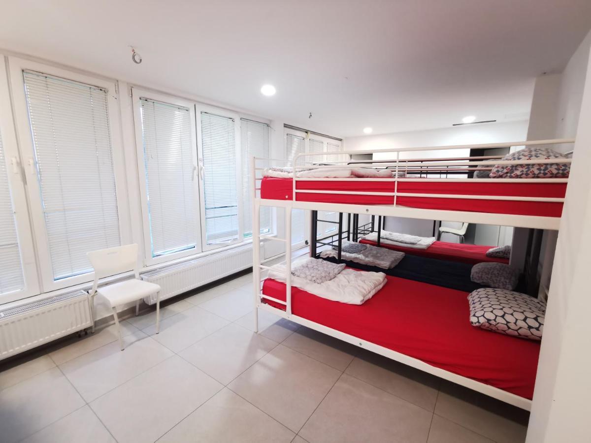 Simbol Rooms With Free Private Parking Λιουμπλιάνα Εξωτερικό φωτογραφία