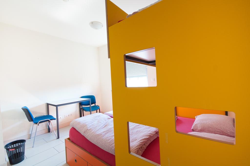 Simbol Rooms With Free Private Parking Λιουμπλιάνα Δωμάτιο φωτογραφία