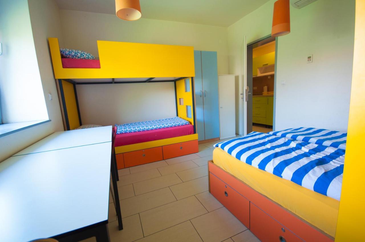 Simbol Rooms With Free Private Parking Λιουμπλιάνα Δωμάτιο φωτογραφία