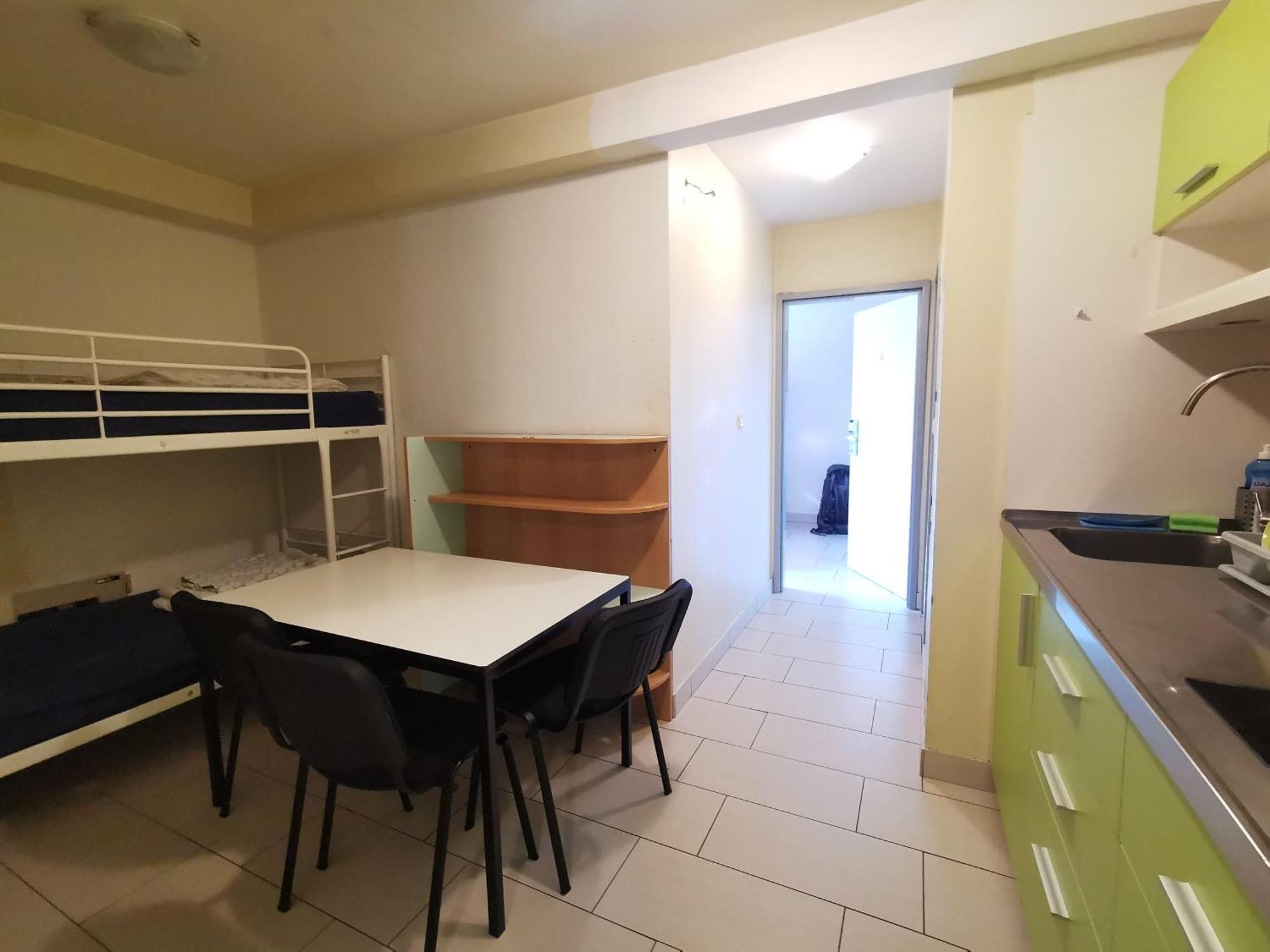 Simbol Rooms With Free Private Parking Λιουμπλιάνα Δωμάτιο φωτογραφία
